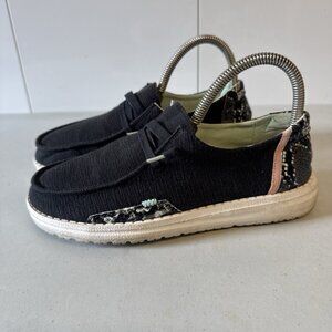 HEY DUDE Size 6 WOMEN'S WENDY SHOES  Snake Linen Black Slip On